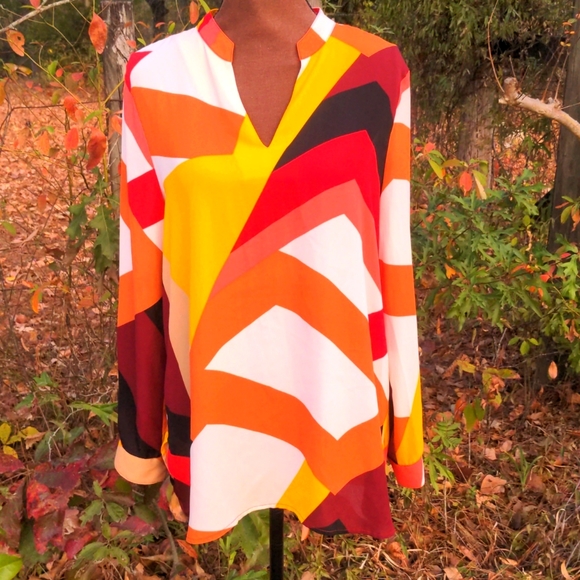 Vince Camuto Bold Autumn Colors of Gold/Orange/Brown/Black Abstract Pattern V-Ne - Picture 3 of 15